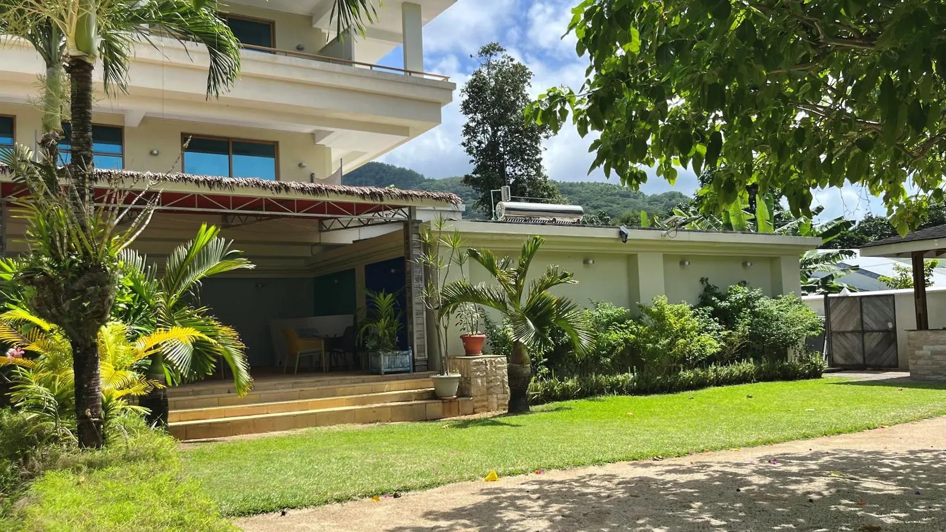 Crown Beach Hotel Seychelles Pointe Au Sel