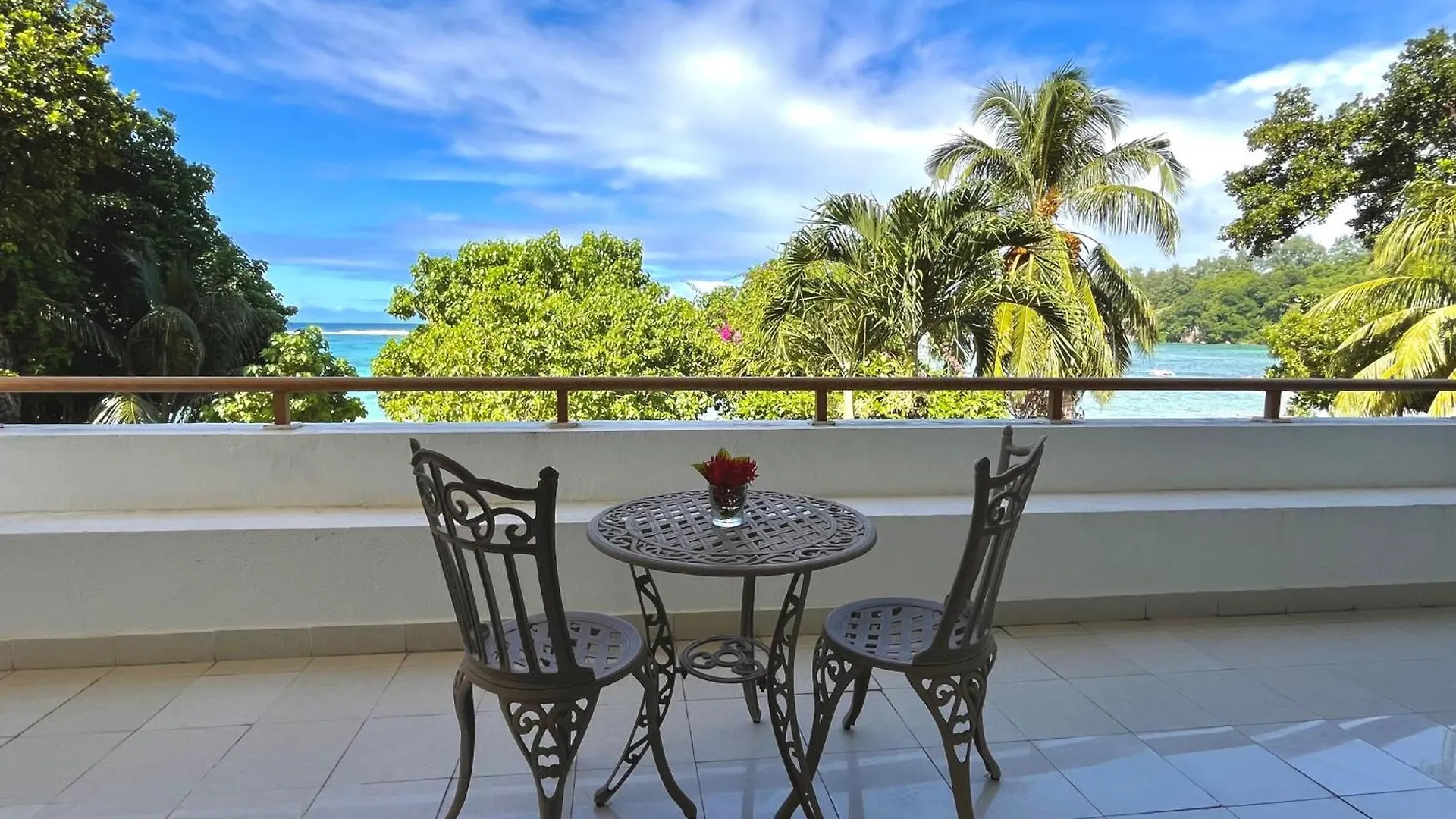 Crown Beach Hotel Seychelles Pointe Au Sel