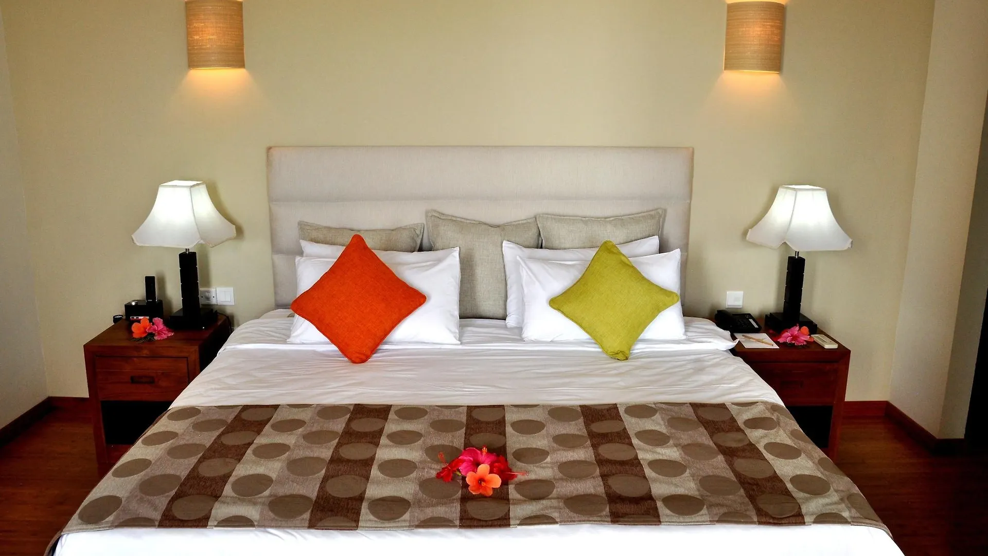 Crown Beach Hotel Seychelles Pointe Au Sel