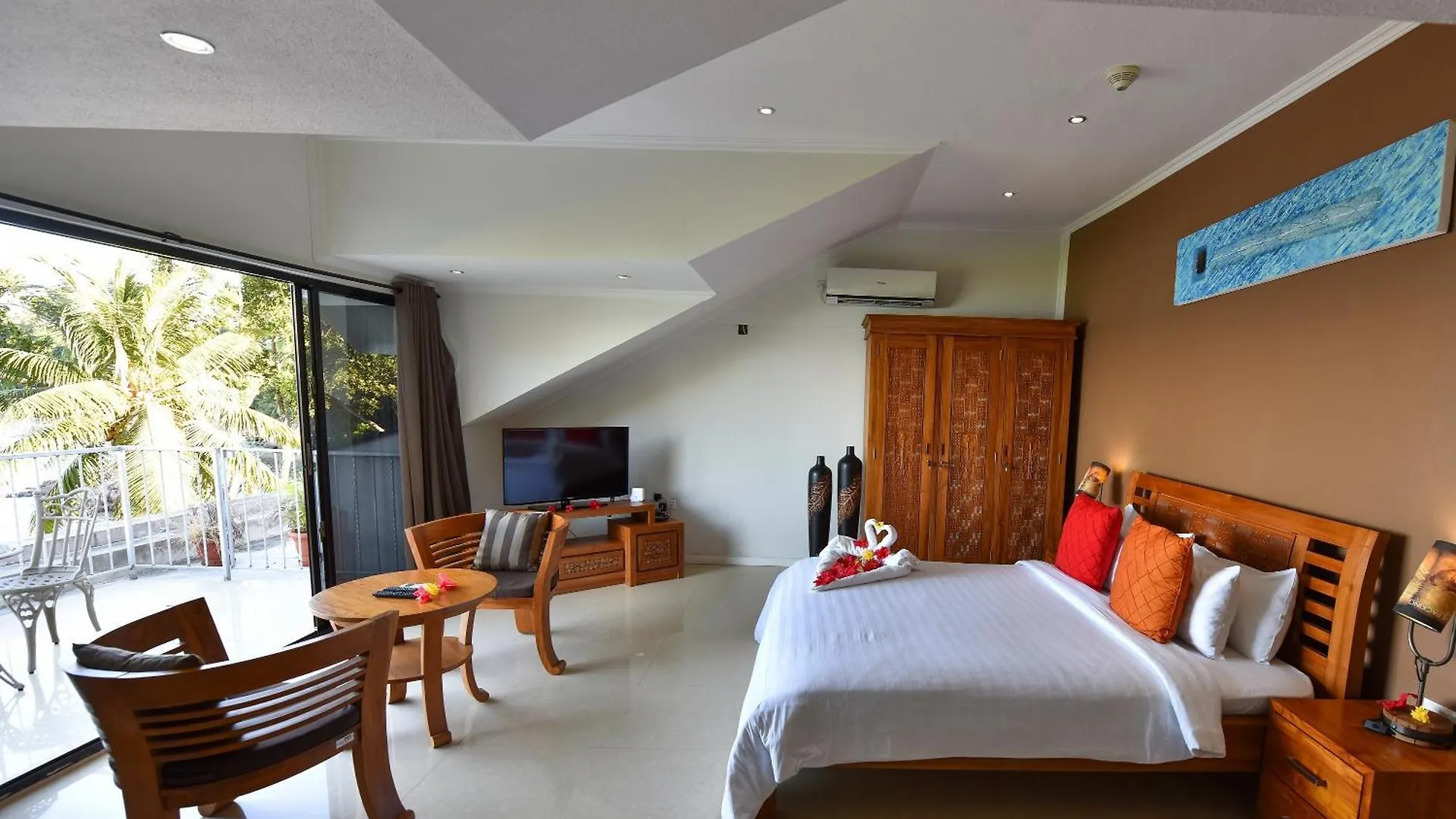 Crown Beach Hotel Seychelles Pointe Au Sel